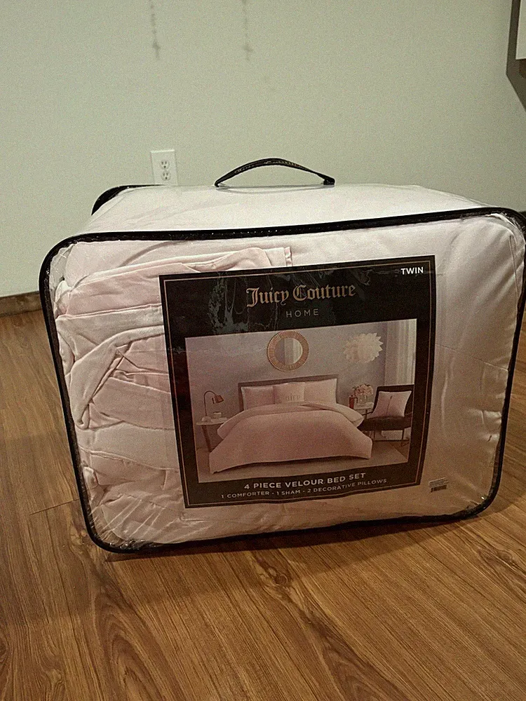 Juicy Couture Marshmallow Pink Velour Twin/Twin XL