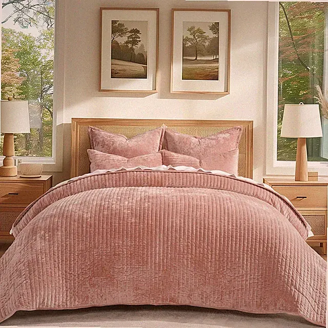 Luxurious Pink Clay Velvet Quilt Set Queen, Soft Lightweight Bedding & Shams