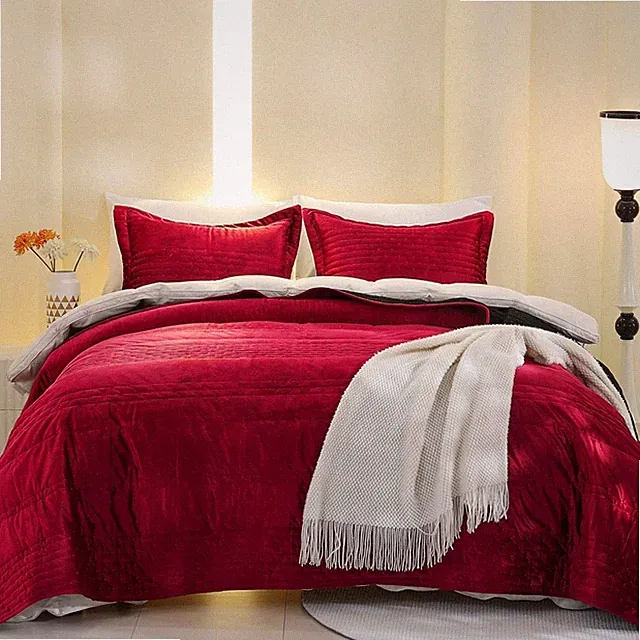 Luxury King Velvet Quilt Set Ultra-Soft Lightweight Comforter Bedspread Coverlet