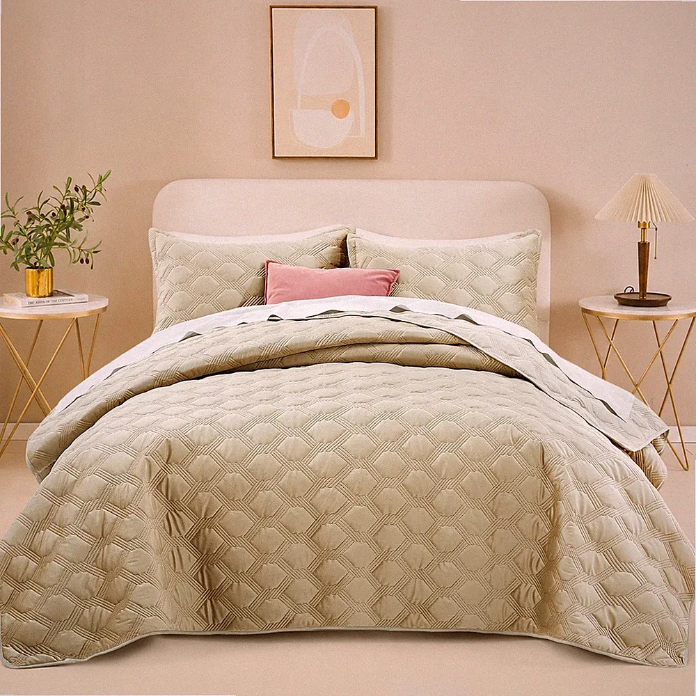 Luxury Velvet Bedspread Reversible Coverlet Quilted Soft Plush Quilt Bedding New