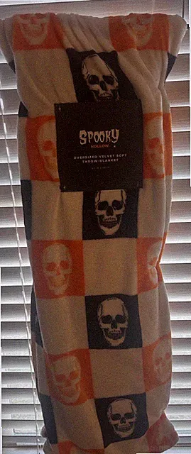 Spooky Hollow Oversized Velvet Soft Throw Blanket 60 x 70 in Skull Pattern