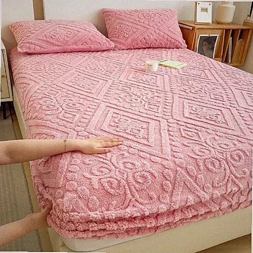 Velvet Mattress Cover Plush Warm Fitted Sheet Non Slip Bed Cover Queen Bed
